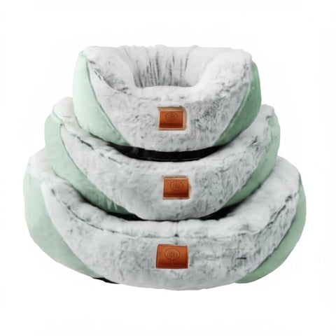 Cama acolchada verde para perros y gatos